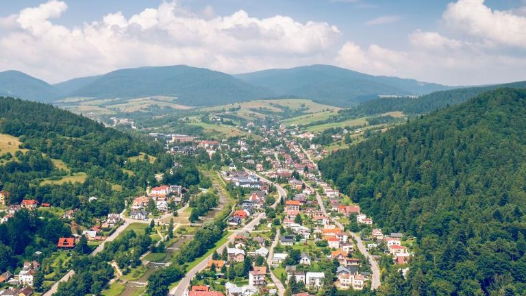 Aerial view of Muszyna, Poland shutterstock_2011270094.jpg