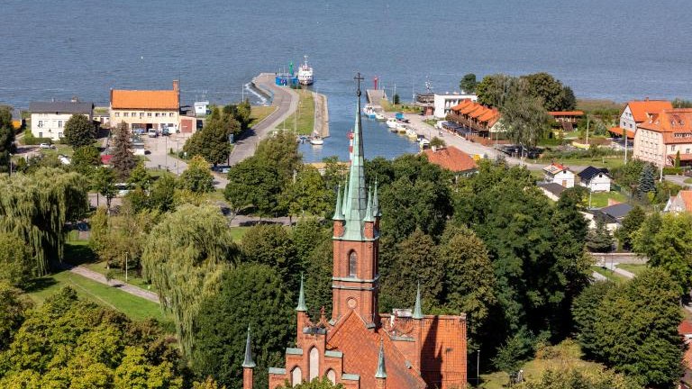 Aerial view of Frombork and Vistula Lagoon, Poland. View from the Radziejowski Tower on Cathedral Hill shutterstock_1829798288.jpg